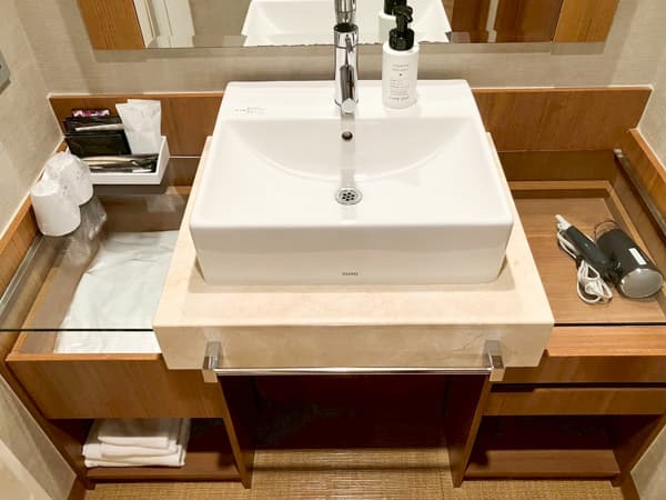 ラグジュアリーダブルルーム